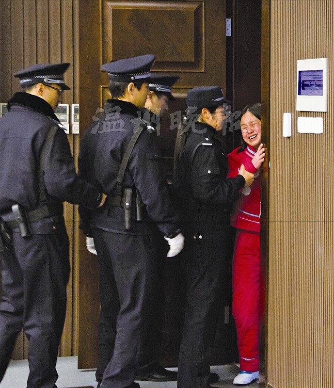 被家暴杀夫获刑15年